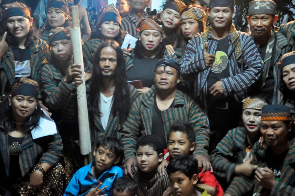 l'equipe du wayang beber